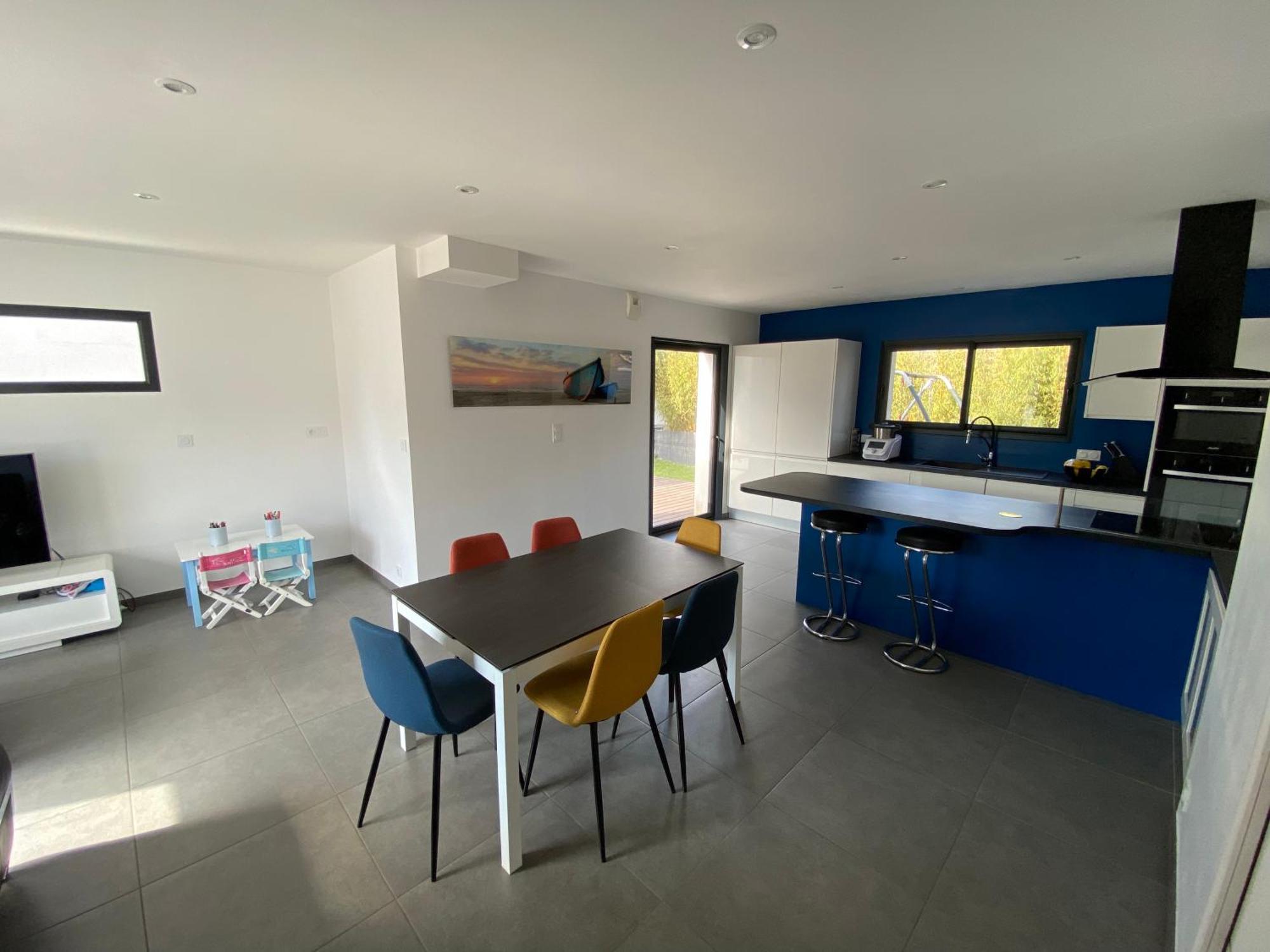 Maison 4ch/8pers Bourg De